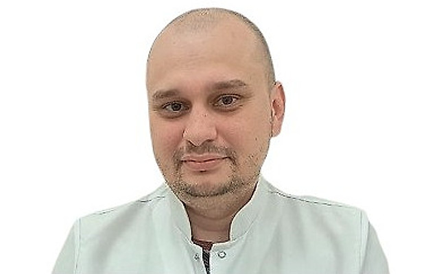 Мирошниченко Артём Сергеевич